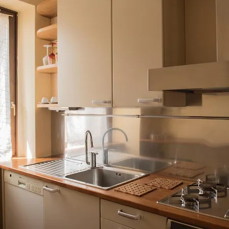 Sweet Apartment *